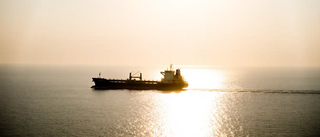 Нефтяной обвал: надежды на мир в Ормузском проливе обрушили котировки Brent ниже 80 долларов
