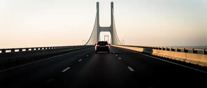 Преграды позади: Крымский мост снова открыт для автомобилей